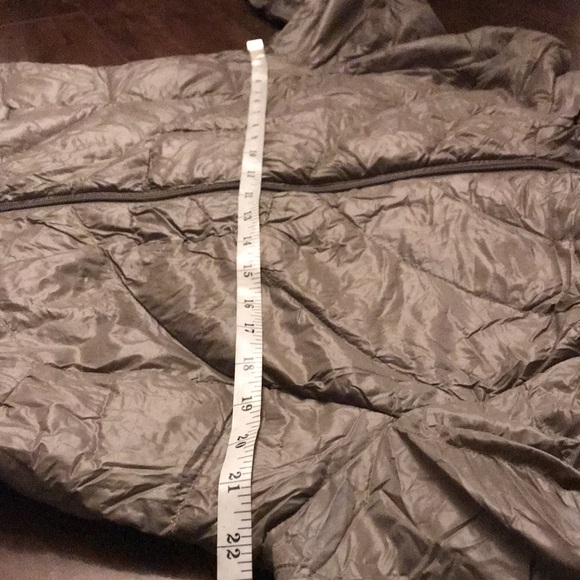 Calvin Klein Packable Down Filled Lightweight hooded Jacket size Large - Picture 13 of 14